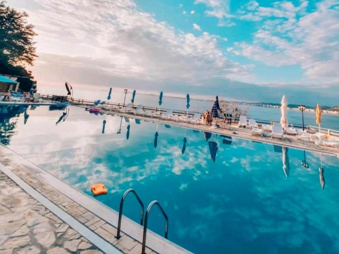 Sofia'S Holiday Apartment Vlore Ngoại thất bức ảnh