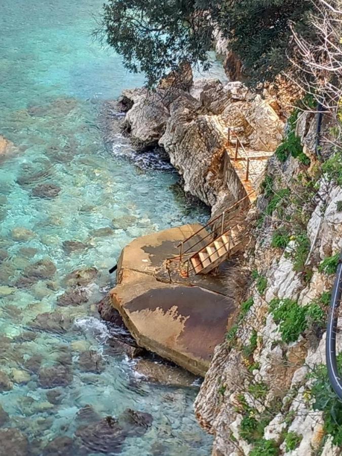 Sofia'S Holiday Apartment Vlore Ngoại thất bức ảnh