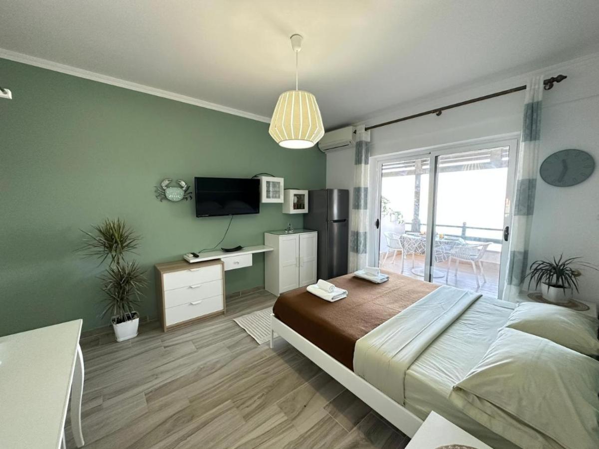Sofia'S Holiday Apartment Vlore Ngoại thất bức ảnh