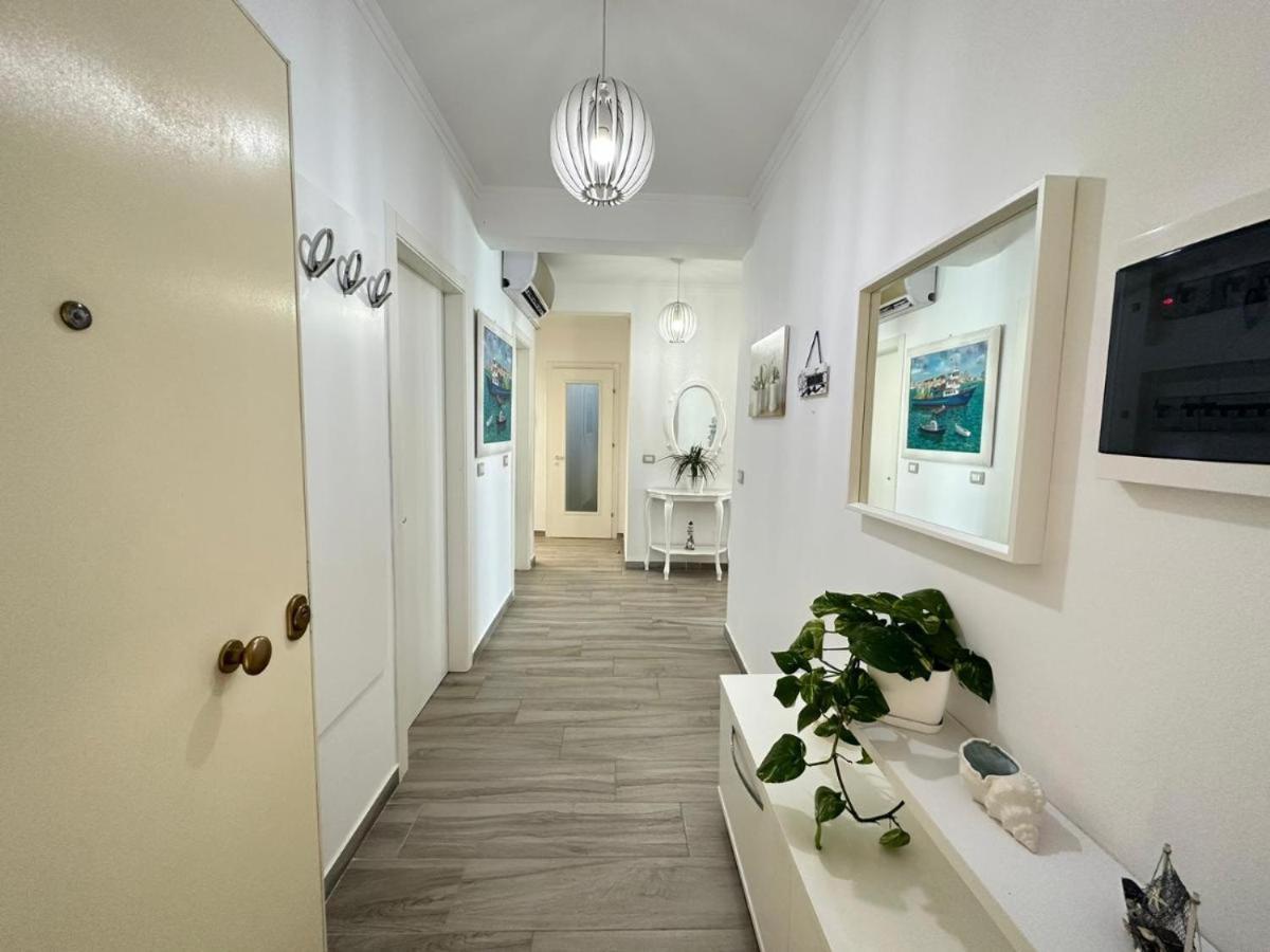 Sofia'S Holiday Apartment Vlore Ngoại thất bức ảnh
