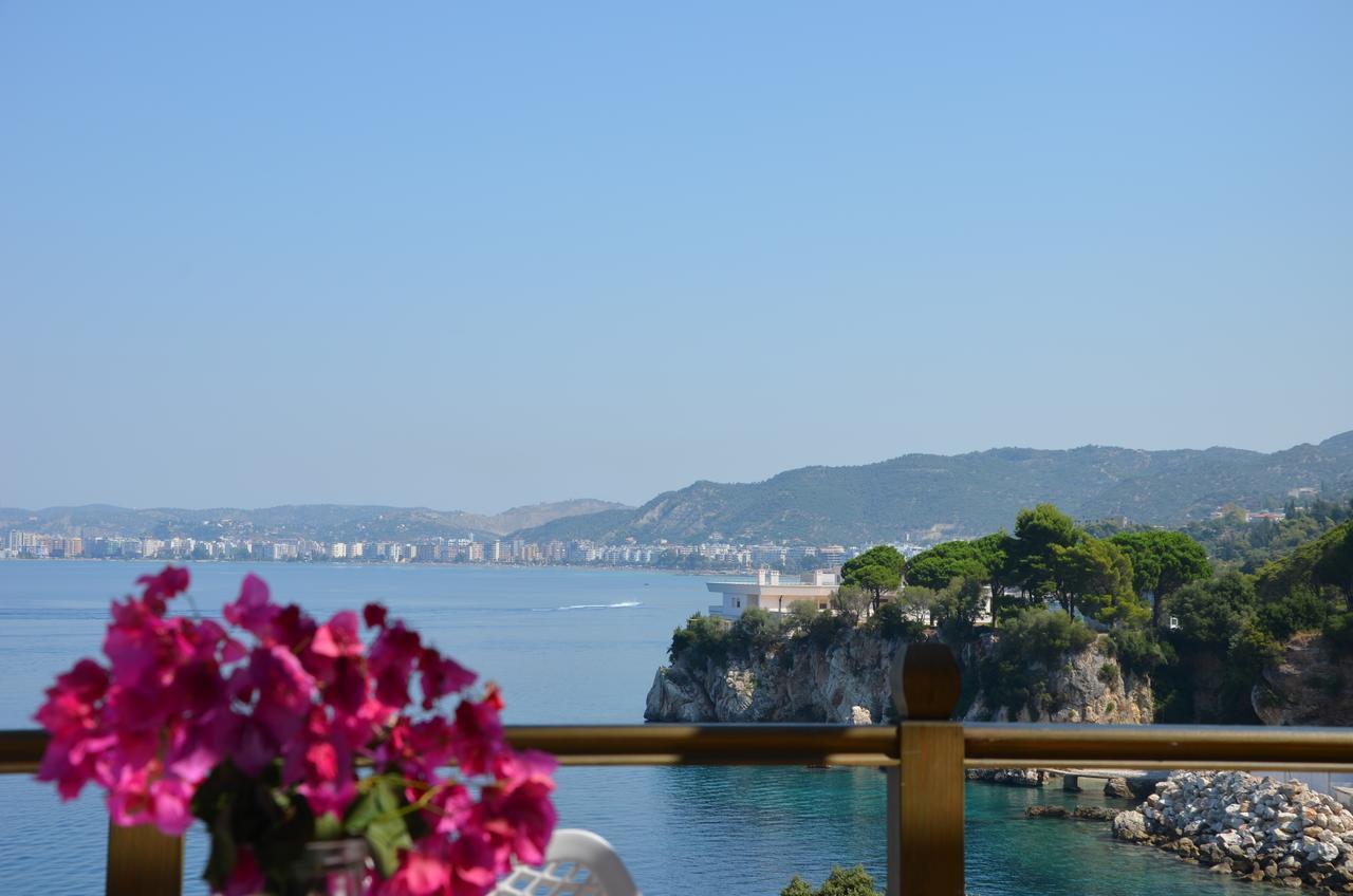 Sofia'S Holiday Apartment Vlore Ngoại thất bức ảnh