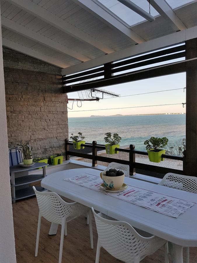 Sofia'S Holiday Apartment Vlore Ngoại thất bức ảnh