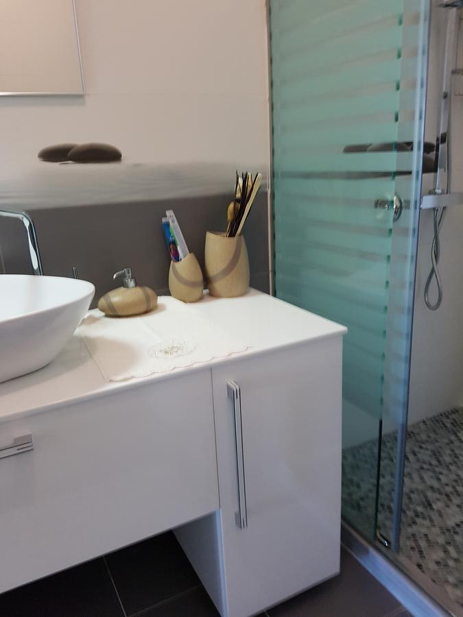 Sofia'S Holiday Apartment Vlore Ngoại thất bức ảnh