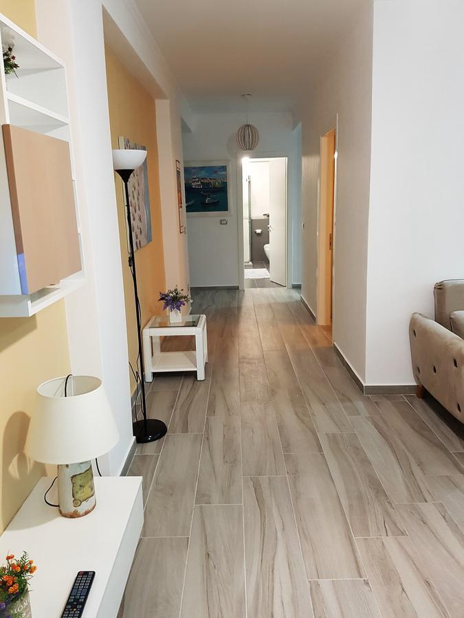 Sofia'S Holiday Apartment Vlore Ngoại thất bức ảnh