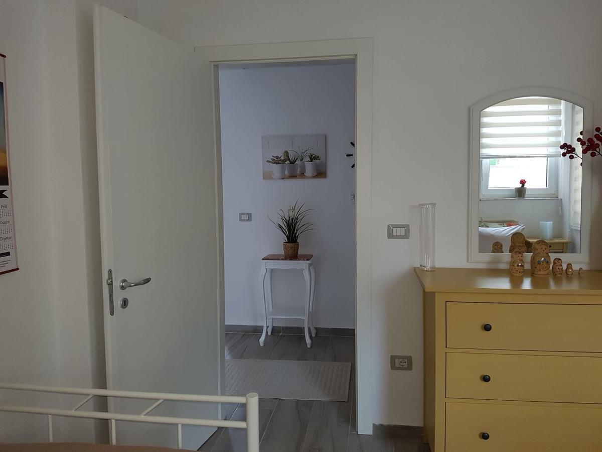 Sofia'S Holiday Apartment Vlore Ngoại thất bức ảnh