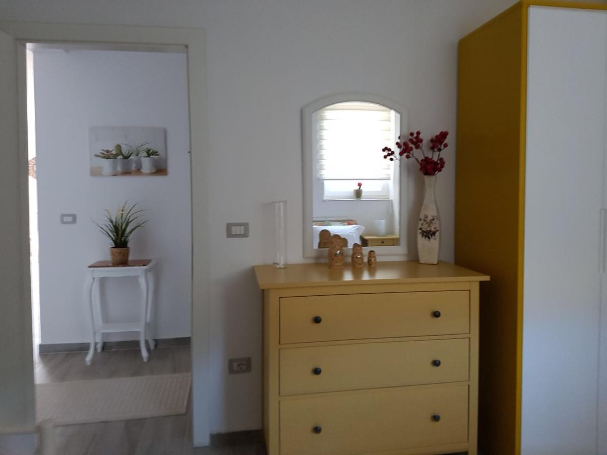 Sofia'S Holiday Apartment Vlore Ngoại thất bức ảnh